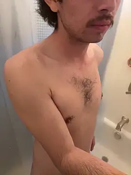 Snapshot of demonslayerr999 chatting on February 23, 2025, 2:40 am demonslayerr999 online show from February 23, 2025, 2:40 am