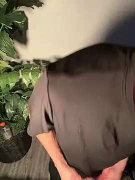 Snapshot of demonslayerr999 chatting on February 26, 2025, 4:47 am demonslayerr999 online show from February 26, 2025, 4:47 am