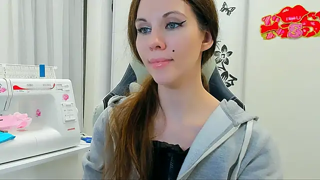 Snapshot of HairySilkGoddess chatting on January 29, 2025, 10:43 pm HairySilkGoddess online show from January 29, 2025, 10:43 pm