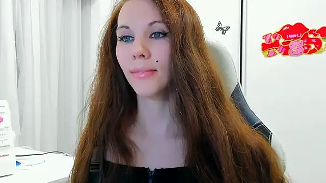 Snapshot of HairySilkGoddess chatting on February 23, 2025, 12:30 am HairySilkGoddess online show from February 23, 2025, 12:30 am