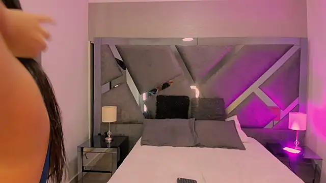 JulietaHazze online show from October 21, 2025, 3:40 am