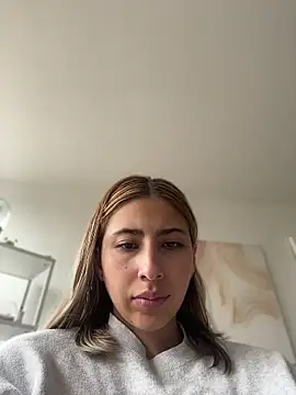 Ameellie online show from July 19, 2026, 1:59 pm