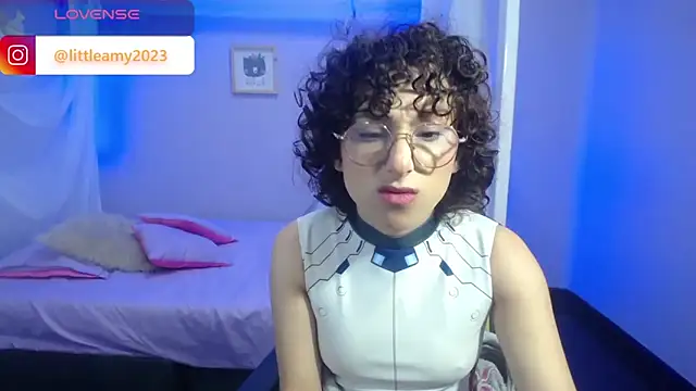 Snapshot of little__amy_ chatting on December 29, 2024, 1:56 am little amy online show from December 29, 2024, 1:56 am
