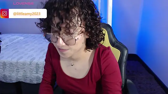 Snapshot of little__amy_ chatting on February 11, 2025, 12:49 am little amy online show from February 11, 2025, 12:49 am