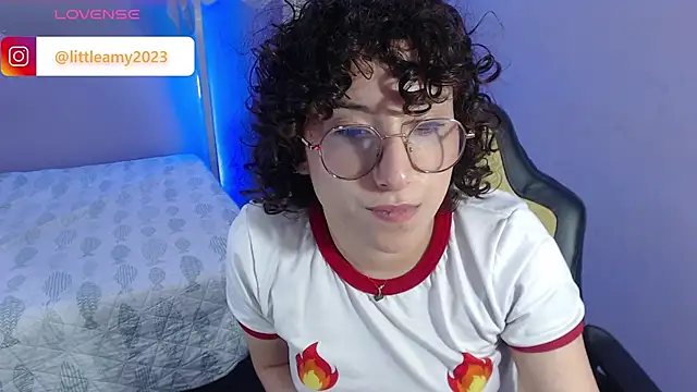 Snapshot of little__amy_ chatting on February 16, 2025, 1:58 am little amy online show from February 16, 2025, 1:58 am