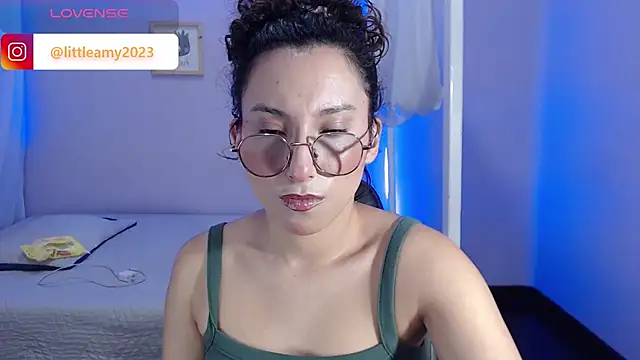 Snapshot of little__amy_ chatting on March 19, 2025, 12:26 am little amy online show from March 19, 2025, 12:26 am