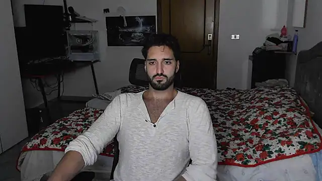 Snapshot of Alexox02 chatting on October 24, 2025, 6:04 pm Alexox02 online show from October 24, 2025, 6:04 pm