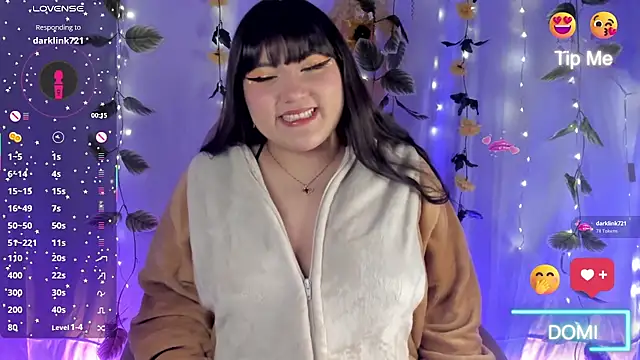 Snapshot of limoncito_blossom chatting on November 21, 2025, 2:43 am limoncito blossom online show from November 21, 2025, 2:43 am