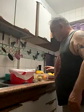 Snapshot of Russirayu chatting on October 23, 2025, 6:50 pm Russirayu online show from October 23, 2025, 6:50 pm