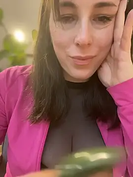 MommmyYummy online show from March 24, 2026, 10:20 am