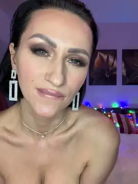 Snapshot of KatyEvanss chatting on December 19, 2024, 9:28 pm KatyEvanss online show from December 19, 2024, 9:28 pm