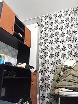 florin421 online show from April 12, 2026, 1:16 pm