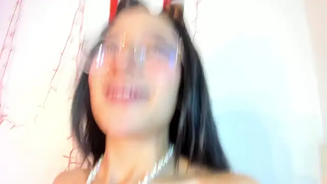 Snapshot of Cloe_Leee chatting on March 2, 2025, 8:16 am Cloe Leee online show from March 2, 2025, 8:16 am