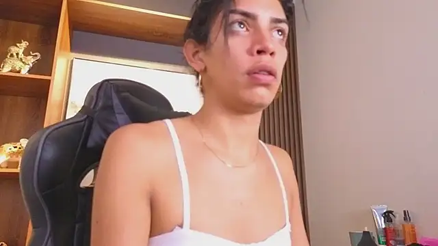 Alahia Rodriguez online show from April 9, 2026, 7:52 pm