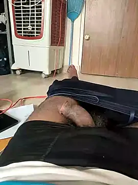 samlord261 online show from December 5, 2025, 9:40 am