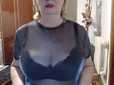 Secretfox online show from October 16, 2025, 4:13 am