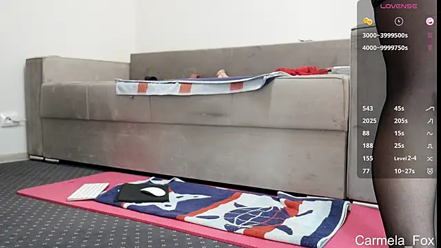 Carmela fox online show from October 15, 2025, 8:36 am