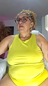 Snapshot of evelin_hott chatting on December 4, 2025, 3:38 am evelin hott online show from December 4, 2025, 3:38 am