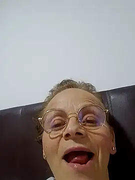 asleycavta online show from October 2, 2025, 2:29 am