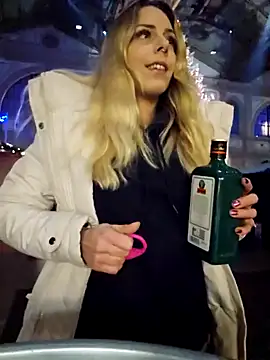 Mia Railey online show from December 13, 2024, 9:30 pm