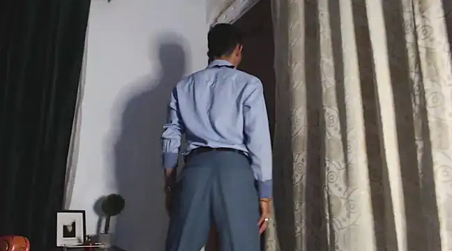 HomeAloneK online show from February 10, 2025, 11:45 pm