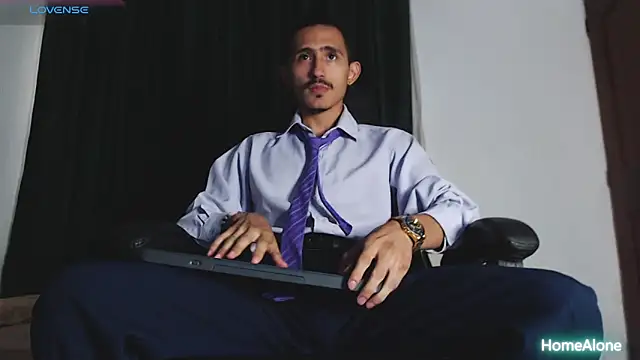 HomeAloneK online show from March 17, 2025, 6:53 pm