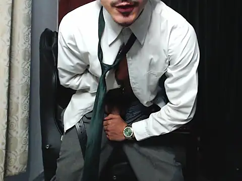 HomeAloneK online show from September 12, 2025, 7:58 pm