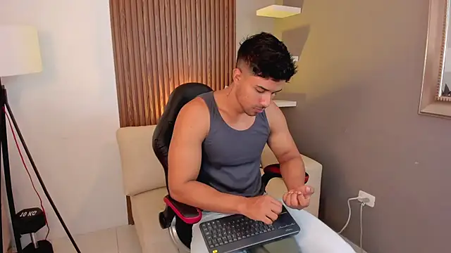 Snapshot of liam_collins21 chatting on January 23, 2025, 11:37 am liam collins21 online show from January 23, 2025, 11:37 am
