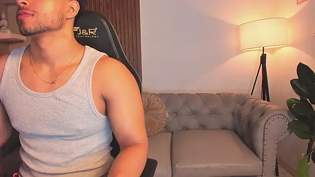 Snapshot of liam_collins21 chatting on February 19, 2026, 12:01 pm liam collins21 online show from February 19, 2026, 12:01 pm