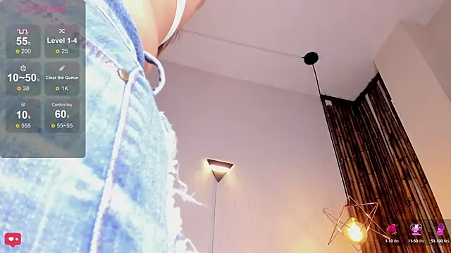 Aria Reid online show from March 20, 2025, 3:25 pm