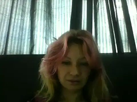 Snapshot of Paulita_x3 chatting on February 7, 2025, 12:28 pm Paulita x3 online show from February 7, 2025, 12:28 pm