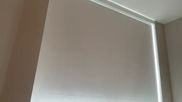 xoxoxjenn online show from April 4, 2026, 8:06 pm