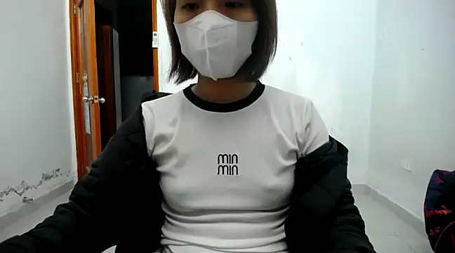 Snapshot of Michiko1 chatting on January 27, 2025, 2:35 pm Michiko1 online show from January 27, 2025, 2:35 pm
