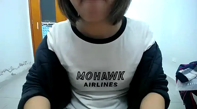 Snapshot of Michiko1 chatting on February 3, 2025, 12:47 pm Michiko1 online show from February 3, 2025, 12:47 pm