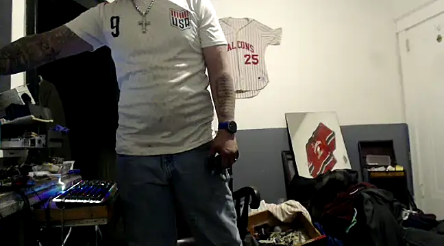 Snapshot of sledge901 chatting on February 2, 2025, 9:40 am sledge901 online show from February 2, 2025, 9:40 am