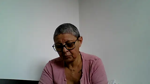 roseblak42 online show from November 27, 2025, 8:27 am