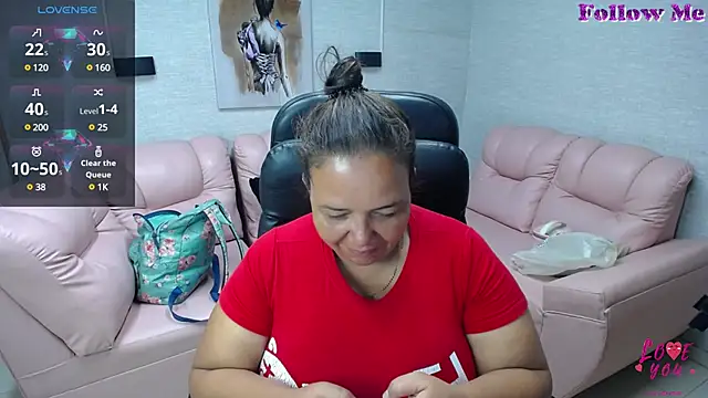 Snapshot of Penelope_Nipples_ chatting on March 18, 2025, 11:52 am Penelope Nipples online show from March 18, 2025, 11:52 am