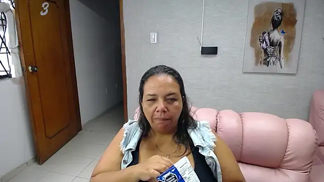 Snapshot of Penelope_Nipples_ chatting on September 25, 2025, 12:09 pm Penelope Nipples online show from September 25, 2025, 12:09 pm