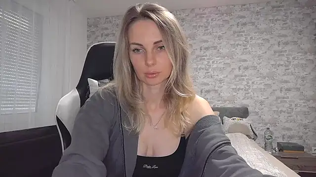 Snapshot of AlissonBia chatting on October 2, 2025, 3:52 pm AlissonBia online show from October 2, 2025, 3:52 pm