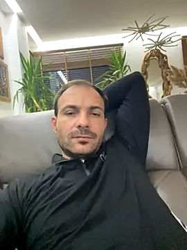 Adventurehotman online show from October 19, 2025, 4:29 pm