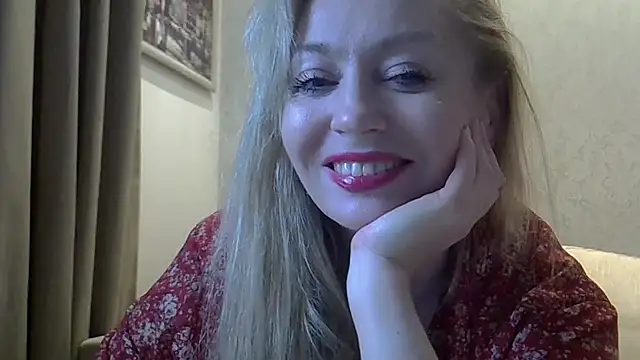 ZarinaSwift online show from October 7, 2025, 4:31 am