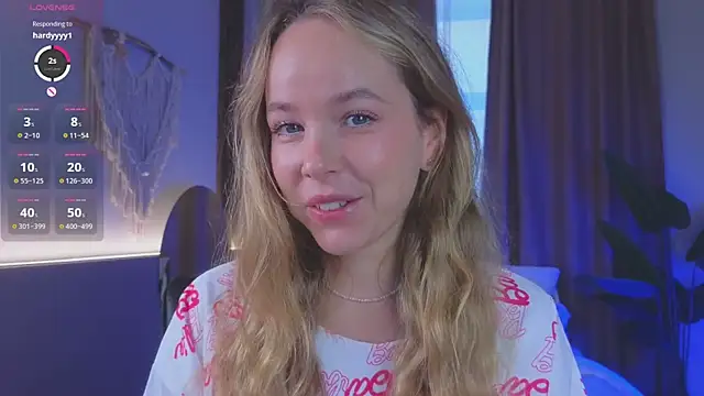 Snapshot of milly_shy chatting on September 30, 2025, 7:02 am milly shy online show from September 30, 2025, 7:02 am