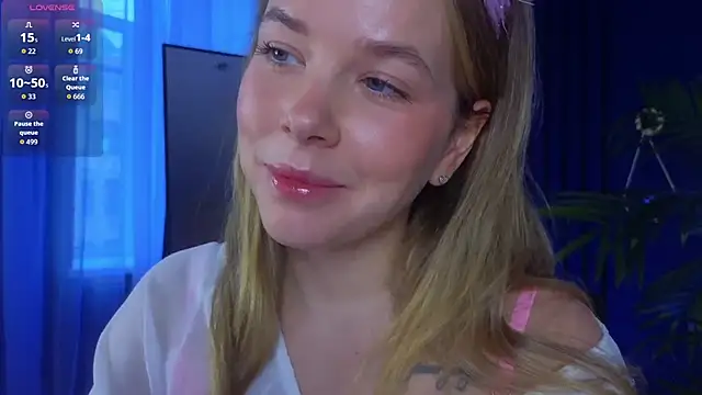 Snapshot of milly_shy chatting on November 7, 2025, 6:57 am milly shy online show from November 7, 2025, 6:57 am