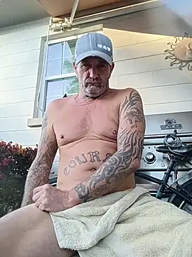 Hotbodyscottie online show from December 1, 2025, 9:42 pm