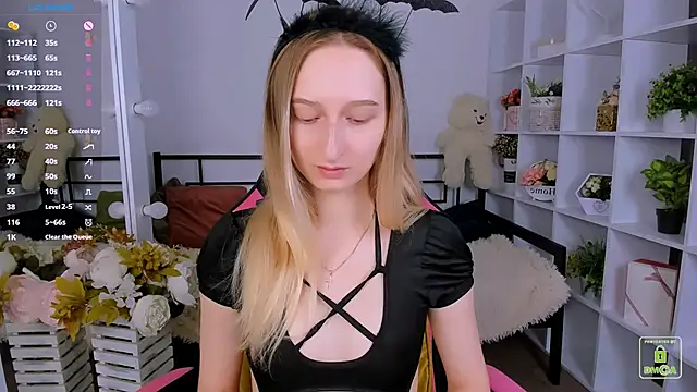 Snapshot of _Ri_na_ chatting on October 31, 2025, 6:25 am Ri na online show from October 31, 2025, 6:25 am