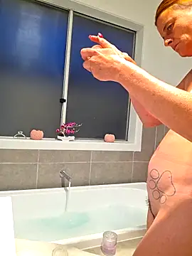 Snapshot of Pussy69Kat chatting on December 1, 2025, 9:25 am Pussy69Kat online show from December 1, 2025, 9:25 am