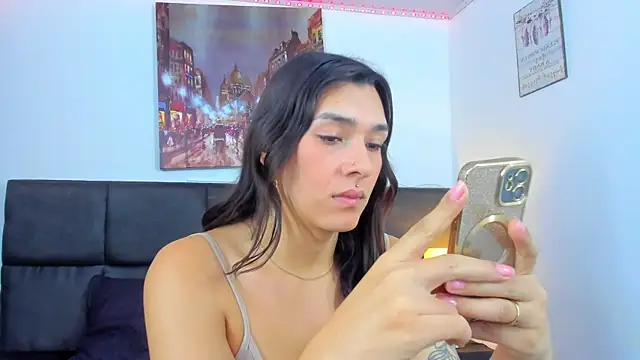 Snapshot of Camila_Coxx chatting on January 17, 2025, 3:00 pm Camila Coxx online show from January 17, 2025, 3:00 pm