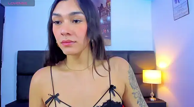 Snapshot of Camila_Coxx chatting on January 29, 2025, 12:56 pm Camila Coxx online show from January 29, 2025, 12:56 pm