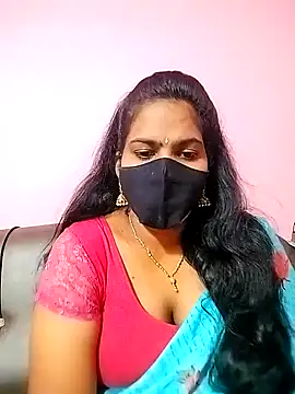 Snapshot of melina214 chatting on December 10, 2024, 3:52 am melina214 online show from December 10, 2024, 3:52 am