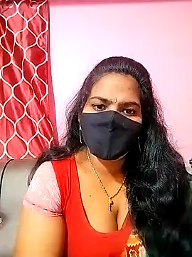 Snapshot of melina214 chatting on December 17, 2024, 3:06 am melina214 online show from December 17, 2024, 3:06 am